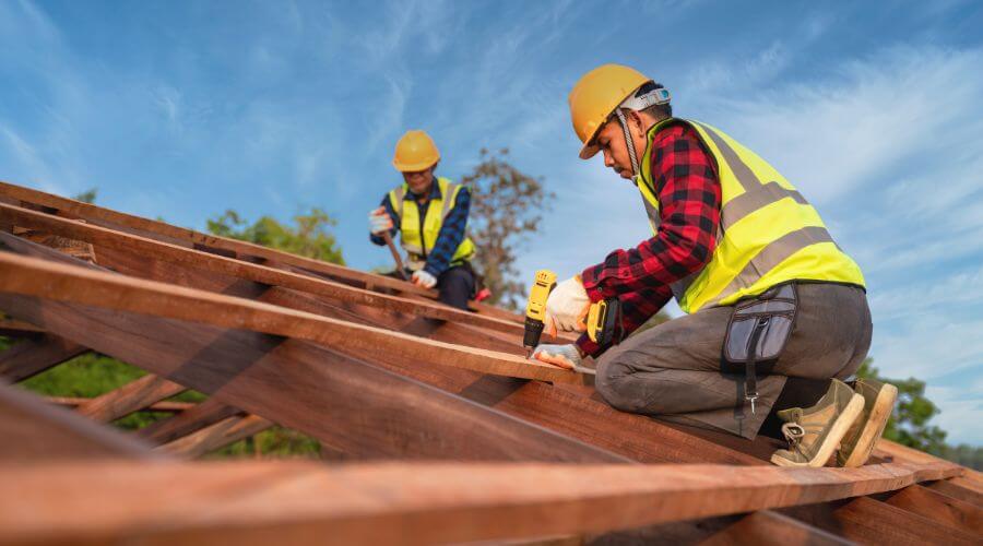 Professional Flat Roofing Installation services in Lyons, IN